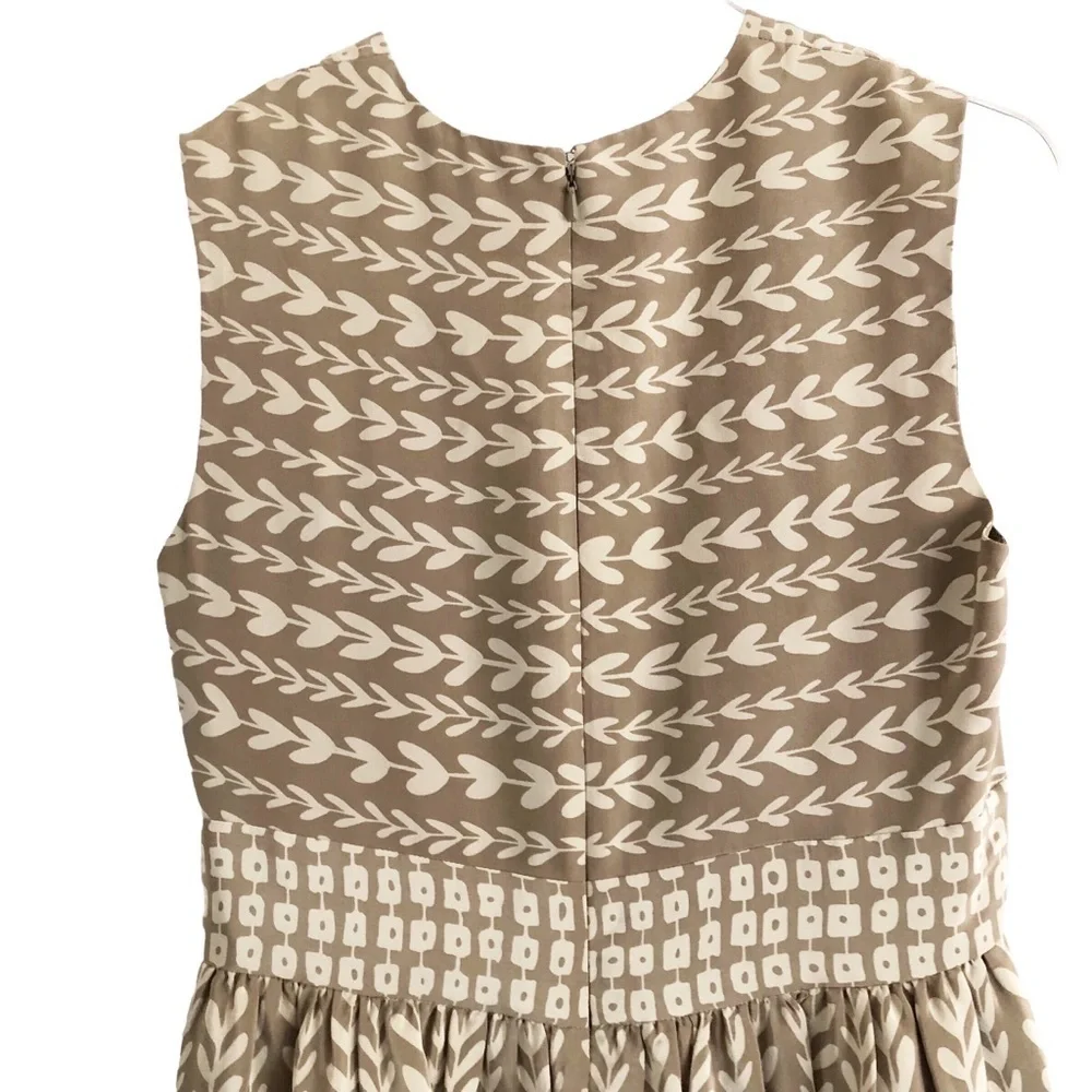 Sleeveless V-Neck Beige and Purple Patterned Women's Dress - Picture 9 of 12